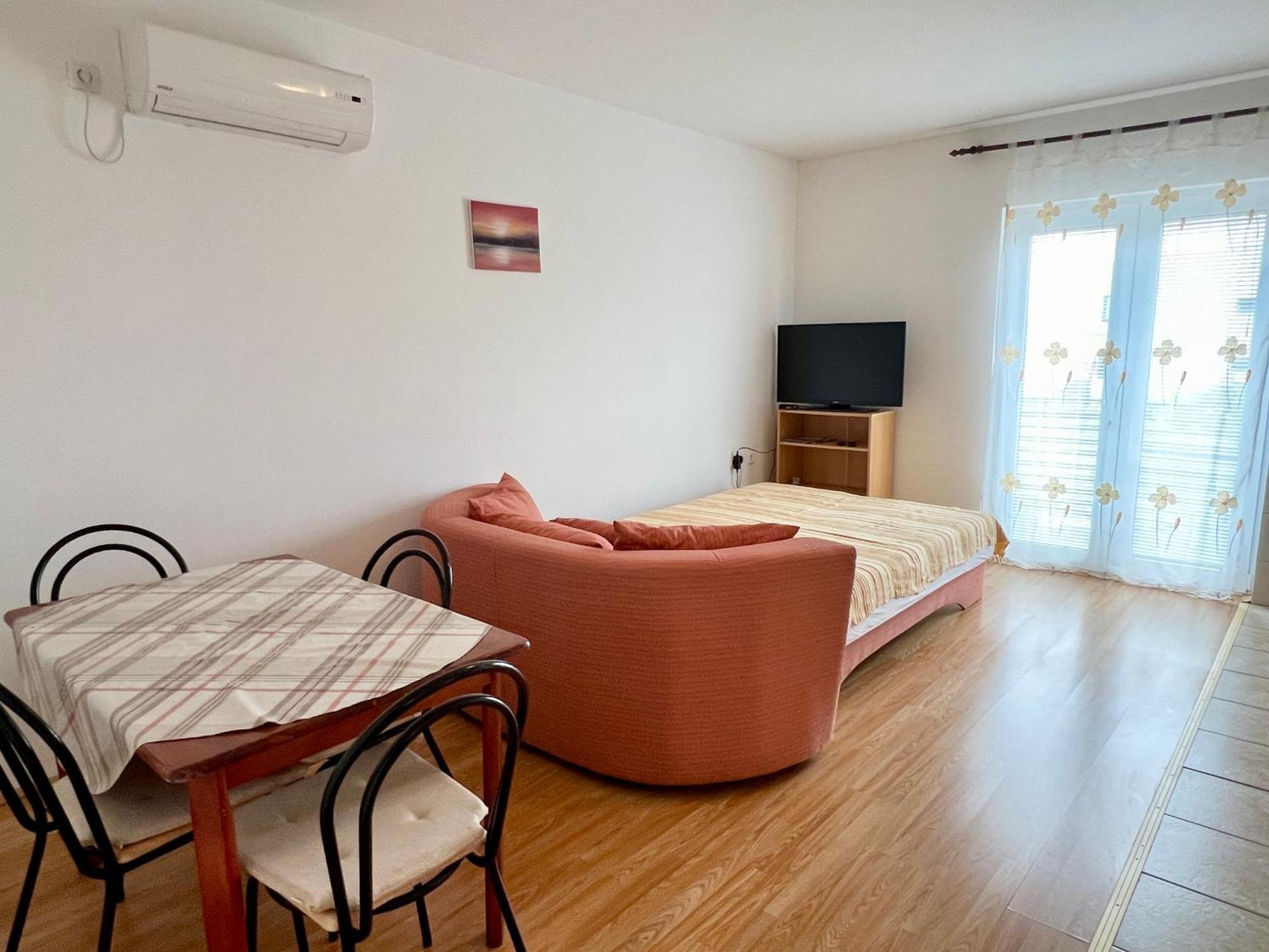 Apartments Monika Bibinje Bagian luar foto